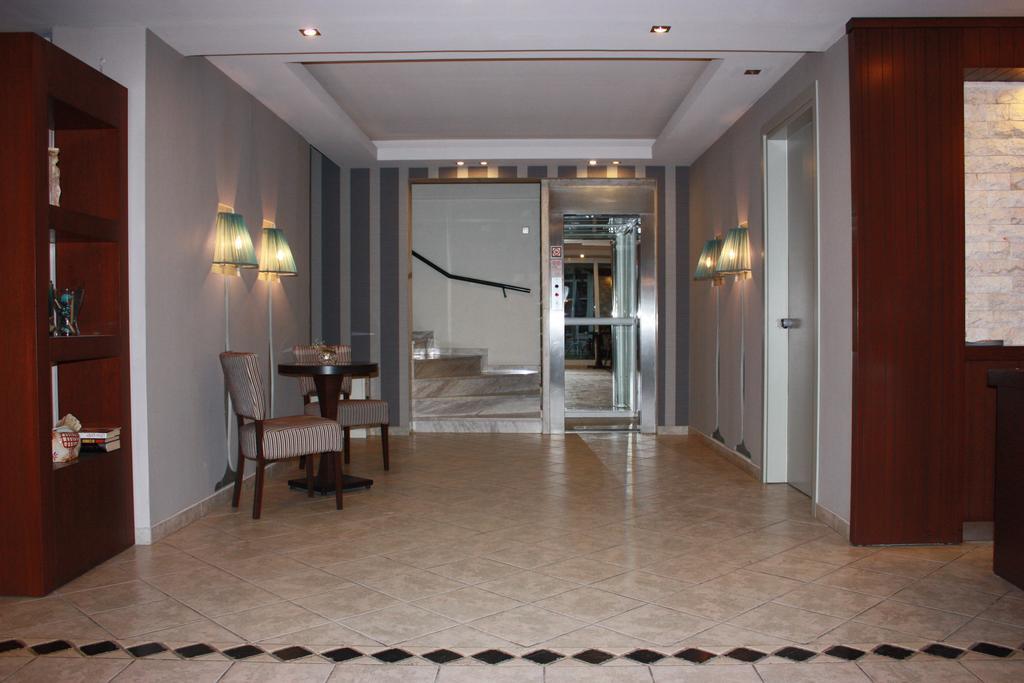 Hotel Cariatis Nea Kallikrateia Exteriör bild